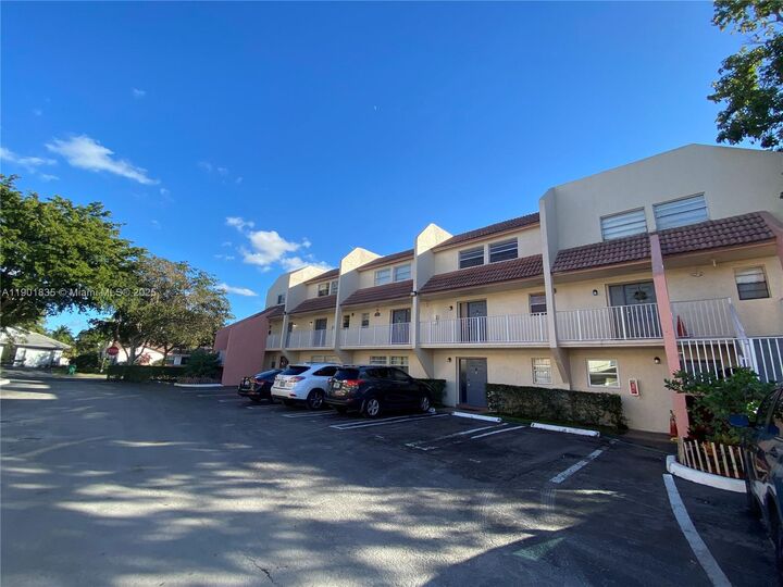 3750 NW 115th Ave 7-5  Coral Springs FL 33065 photo