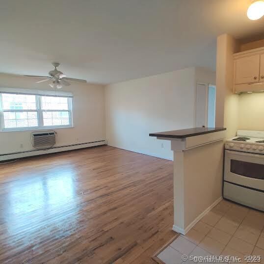 Property Photo: 394 Courtland Avenue 3C CT 06906