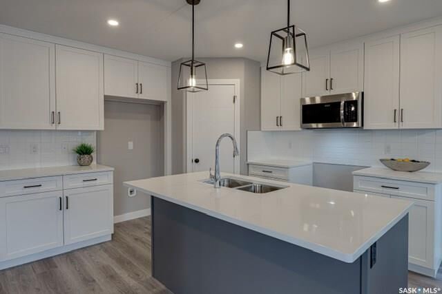 Property Photo:  342 Asokan Bend  SK S7V 1V9