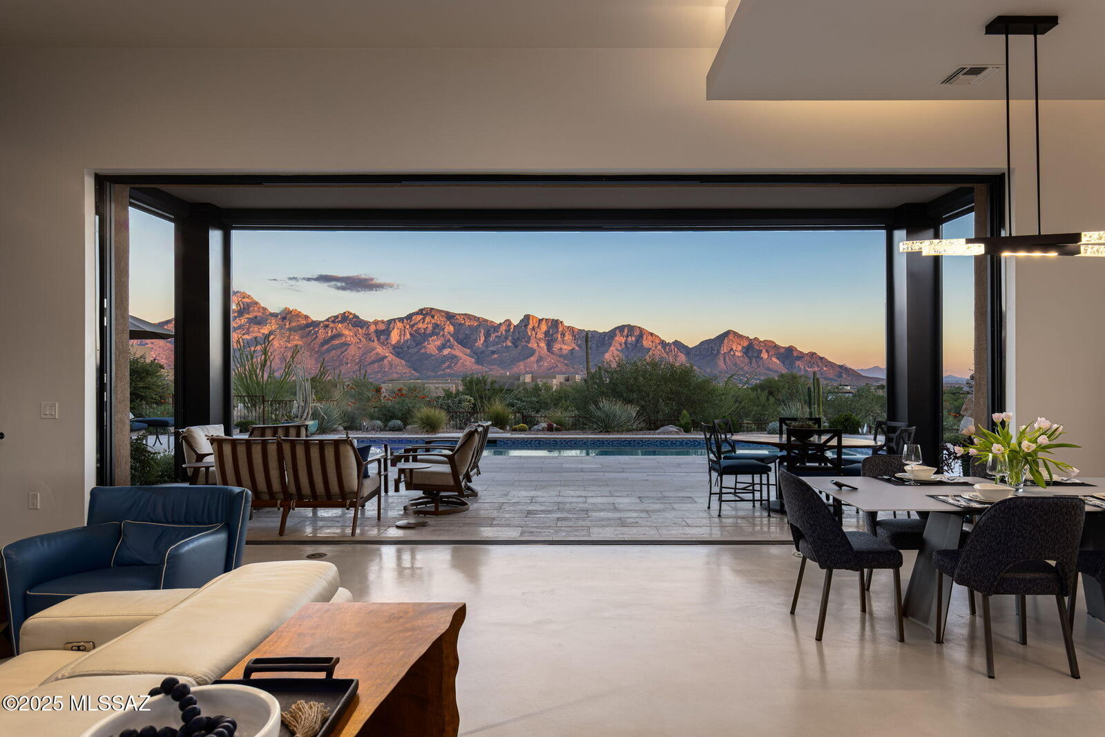 Property Photo: 1814 W Tortolita Mountain Circle AZ 85755