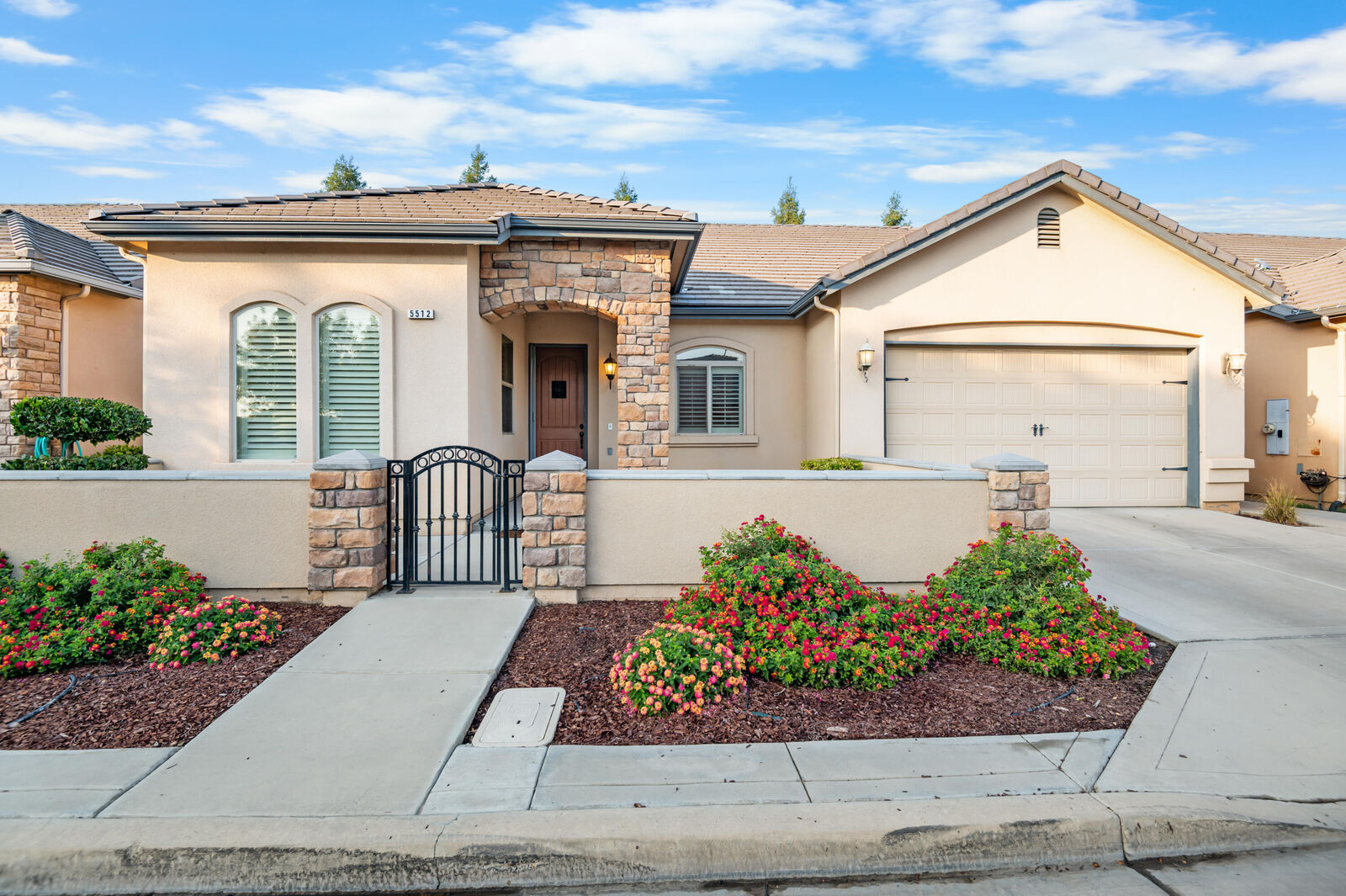 Property Photo: 5512 W Orchard Avenue CA 93277