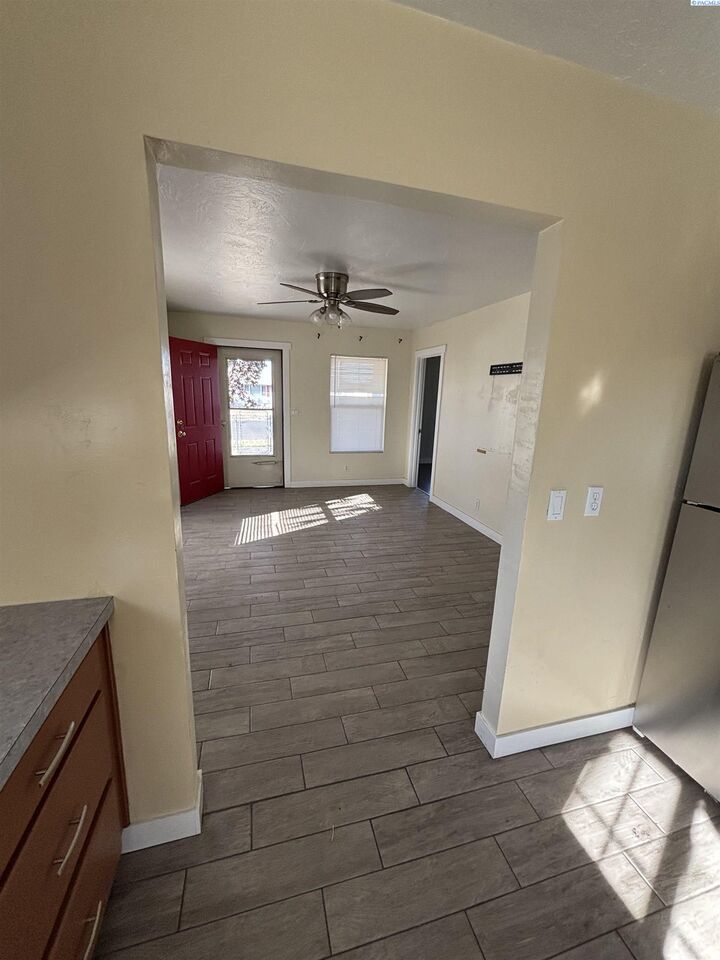 Property Photo: 738 N 9th Ave WA 99362