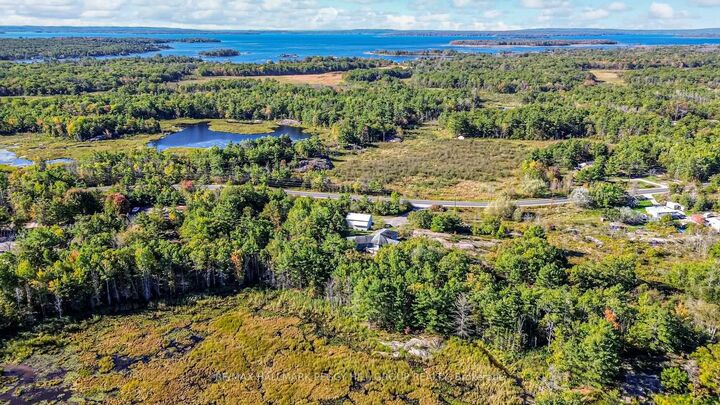 Property Photo:  1564 Honey Harbour Road  ON L0K 1S0