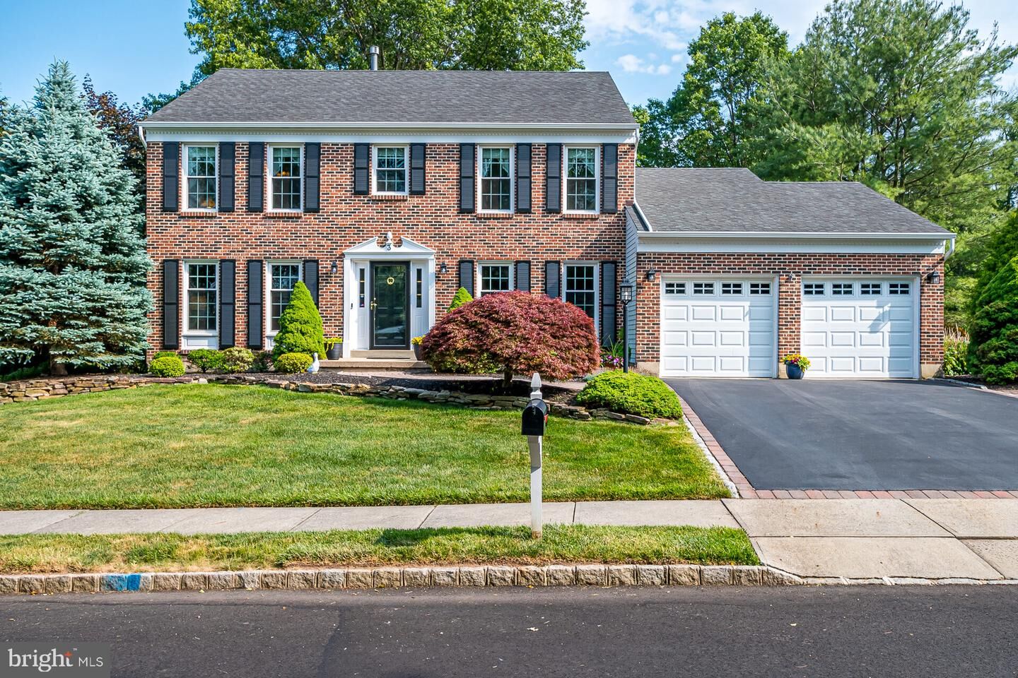 Property Photo:  3 Clinton Court  NJ 08824