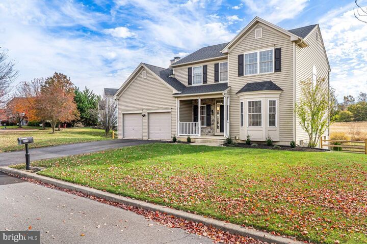 Property Photo: 4128 Foxwood Circle PA 18040