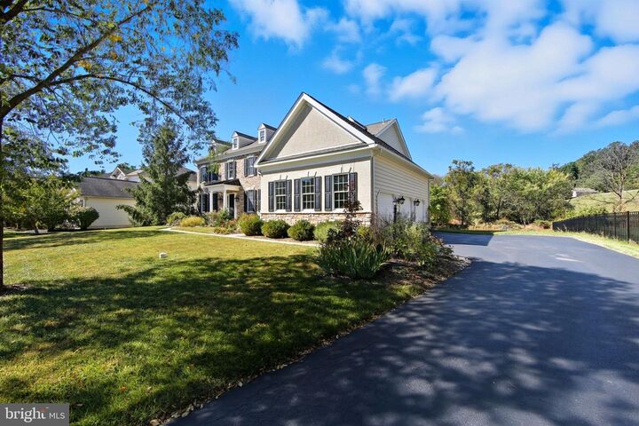 Property Photo:  2114 Ferncroft Lane  PA 19425 