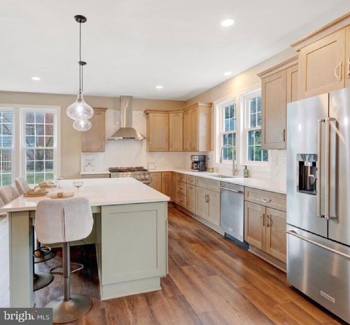 Property Photo:  913 Sylvania Avenue  VA 22401 