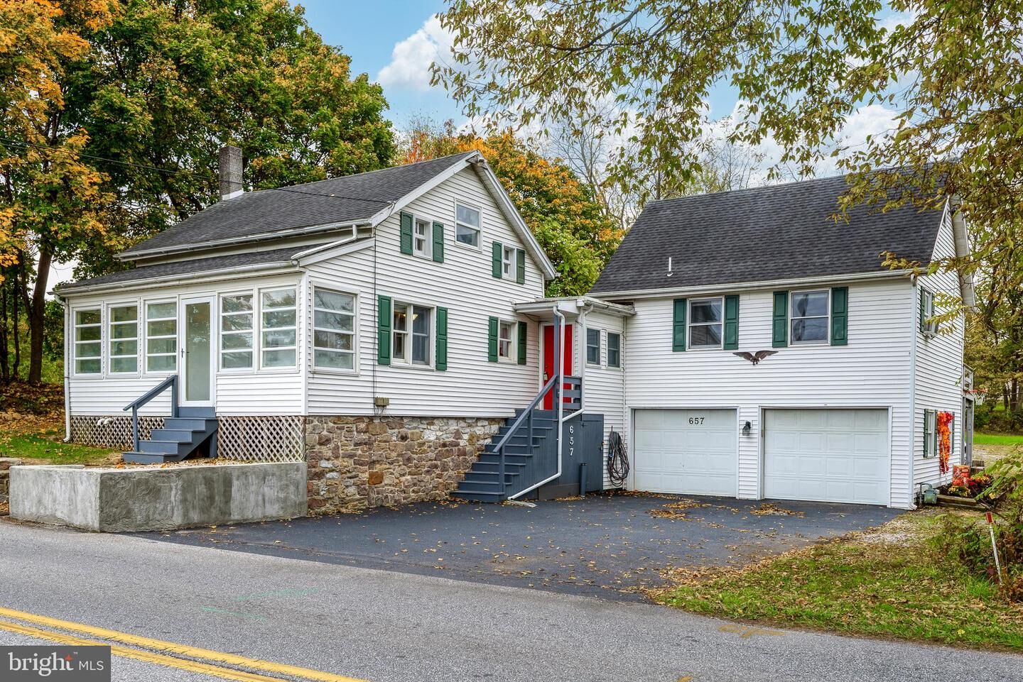 Property Photo:  657 Sinking Springs Lane  PA 17318