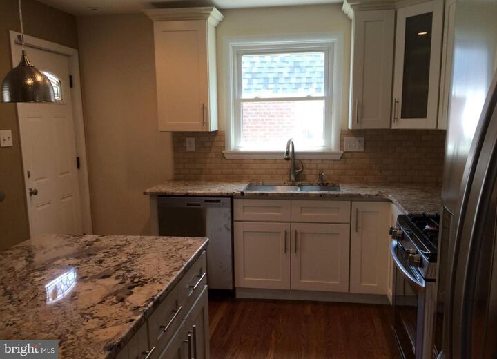 Property Photo:  7224 Hill Road  PA 19128 