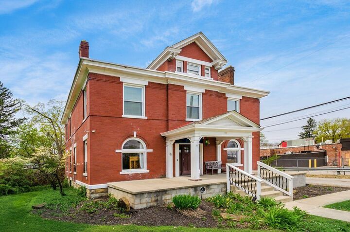 Property Photo:  797 N Nelson Road  OH 43219 