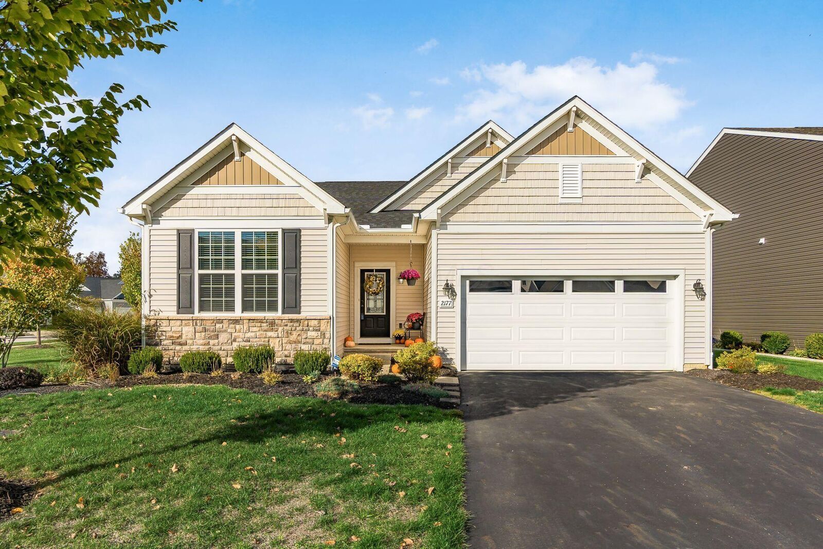 Property Photo:  2177 Common Bent Drive  OH 43074