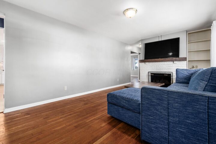 Property Photo:  2745 Cranford Road  OH 43221