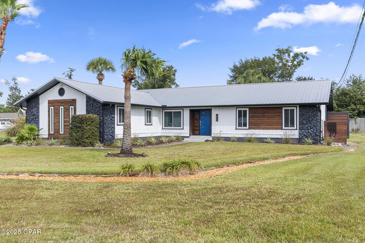 Property Photo:  2802 Jamedon Drive  FL 32405 