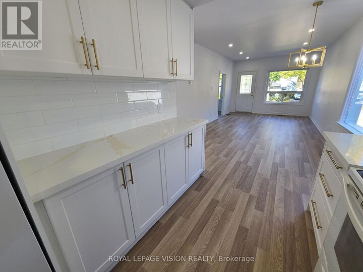 Property Photo:  157 College Avenue  ON L1J 1R3