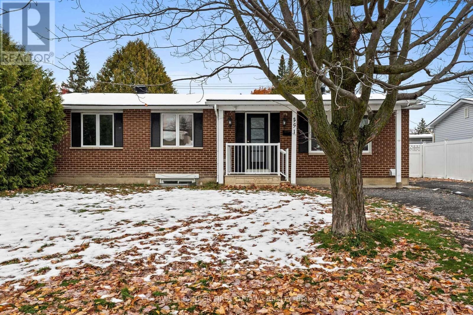 Property Photo:  351 Amiens Street  ON K1E 1P1 