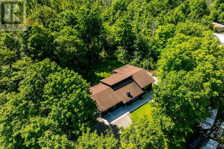 Property Photo:  6779 Roger Stevens Drive  ON K7A 4S6