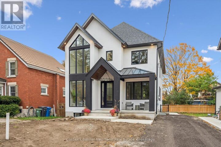 Property Photo:  126 Oxford Street  ON N1H 2M7 