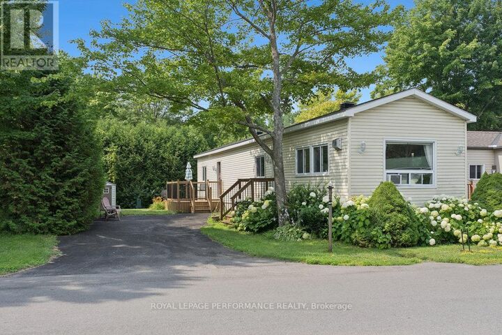 Property Photo:  1036 Vista Barrett Private  ON K4P 1C7 