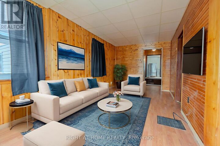 Property Photo:  169 Princess Street East  ON P1B 1P8