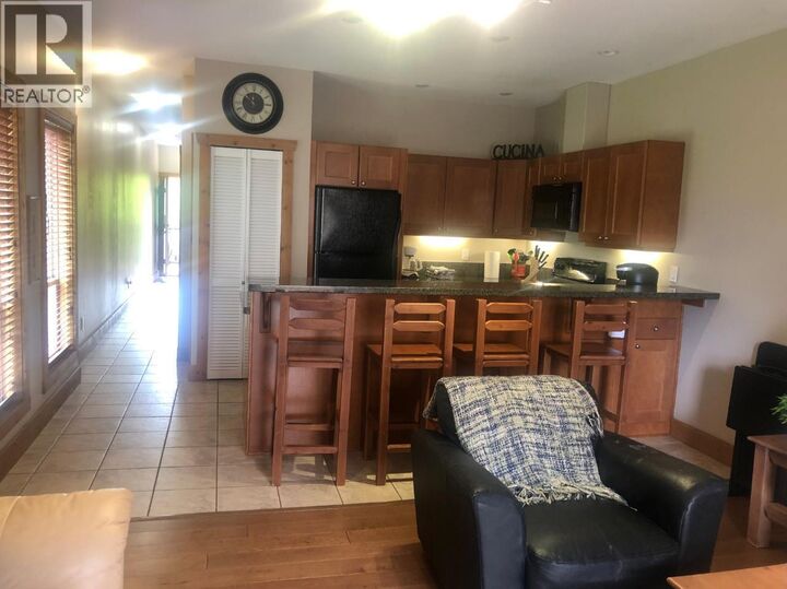 Photo de la propriété:  5401 Lakeshore Drive 213  BC V0H 1V2