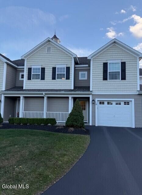 Property Photo:  28 Governor Circle  NY 12208 