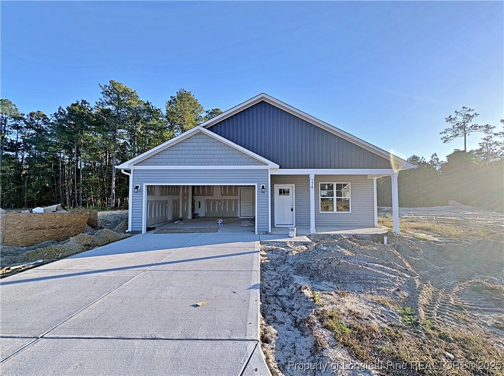 Property Photo:  174 Woodcrest Jones Drive  NC 28376