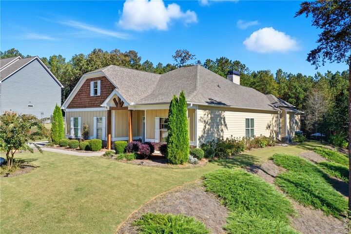 Property Photo:  608 Red Leaf Way  GA 30114