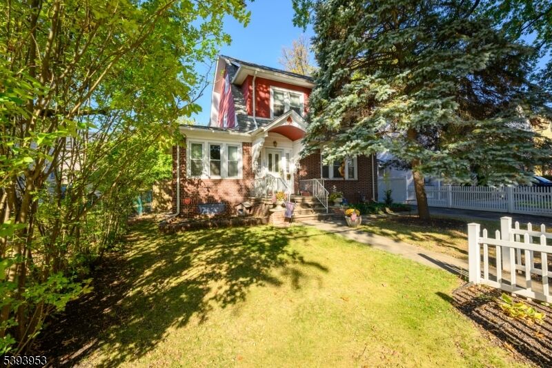 Property Photo:  1016 Jaques Ave  NJ 07065
