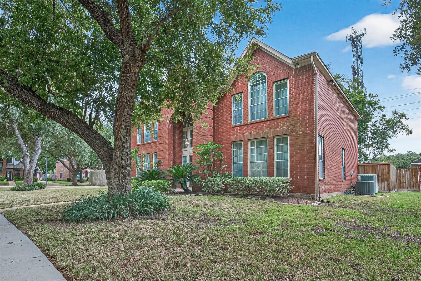 Property Photo:  1618 Nails Creek Drive  TX 77478 