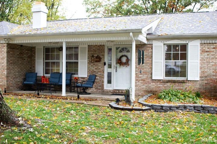 Property Photo:  601 Harding Avenue  IN 47670