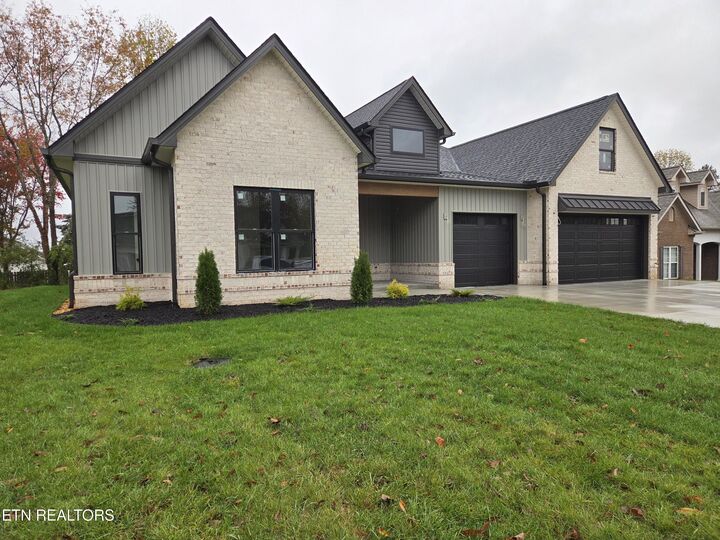 Property Photo:  180 Amohi Way  TN 37774