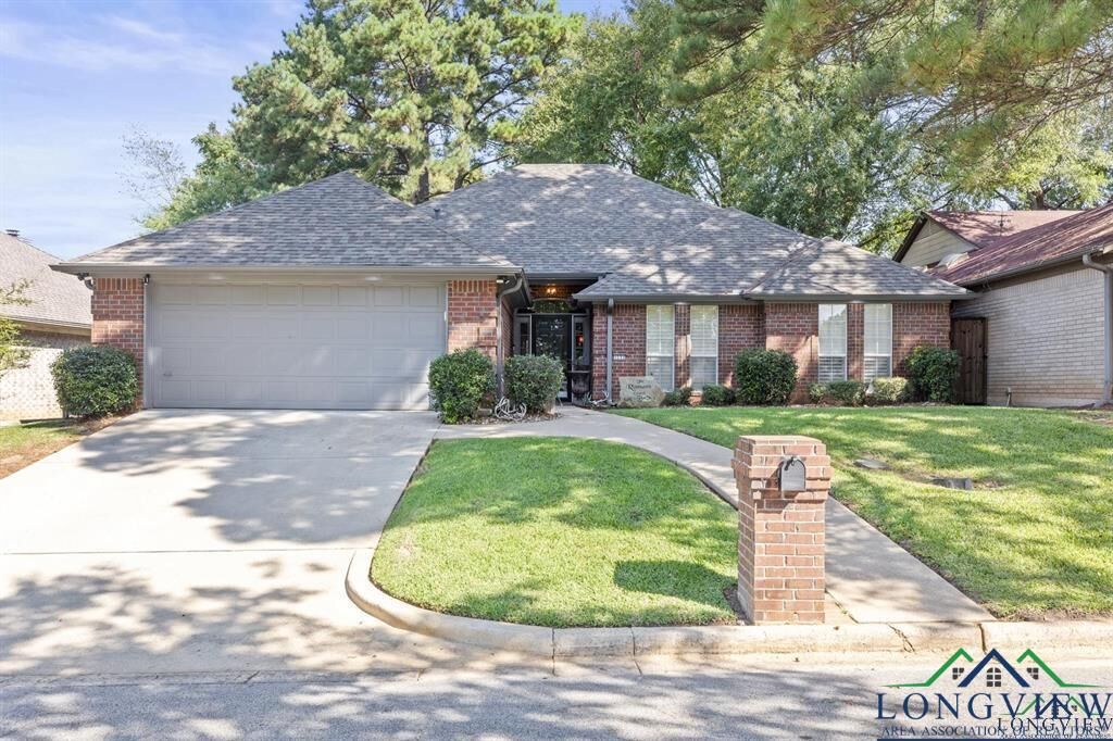 Property Photo:  1272 W Brandywine  TX 75601 