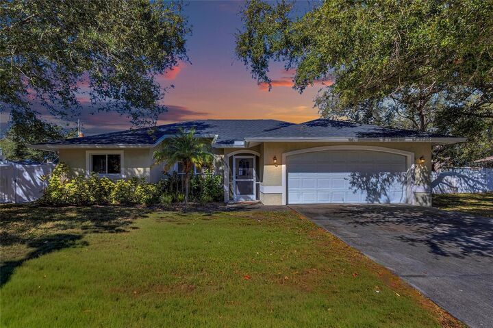 Property Photo:  682 Roanoke Road  FL 34293