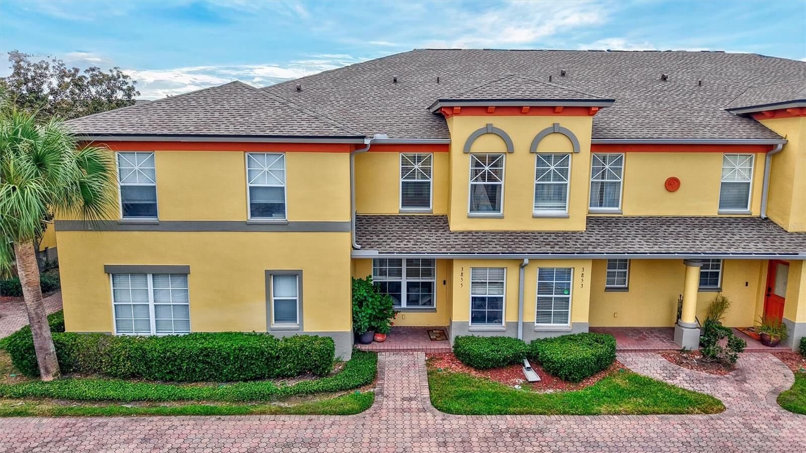 Property Photo:  3855 Island Way  FL 33705 