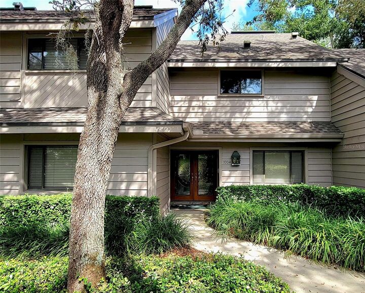 Property Photo: 1004 Old Mill Pond Road FL 34683