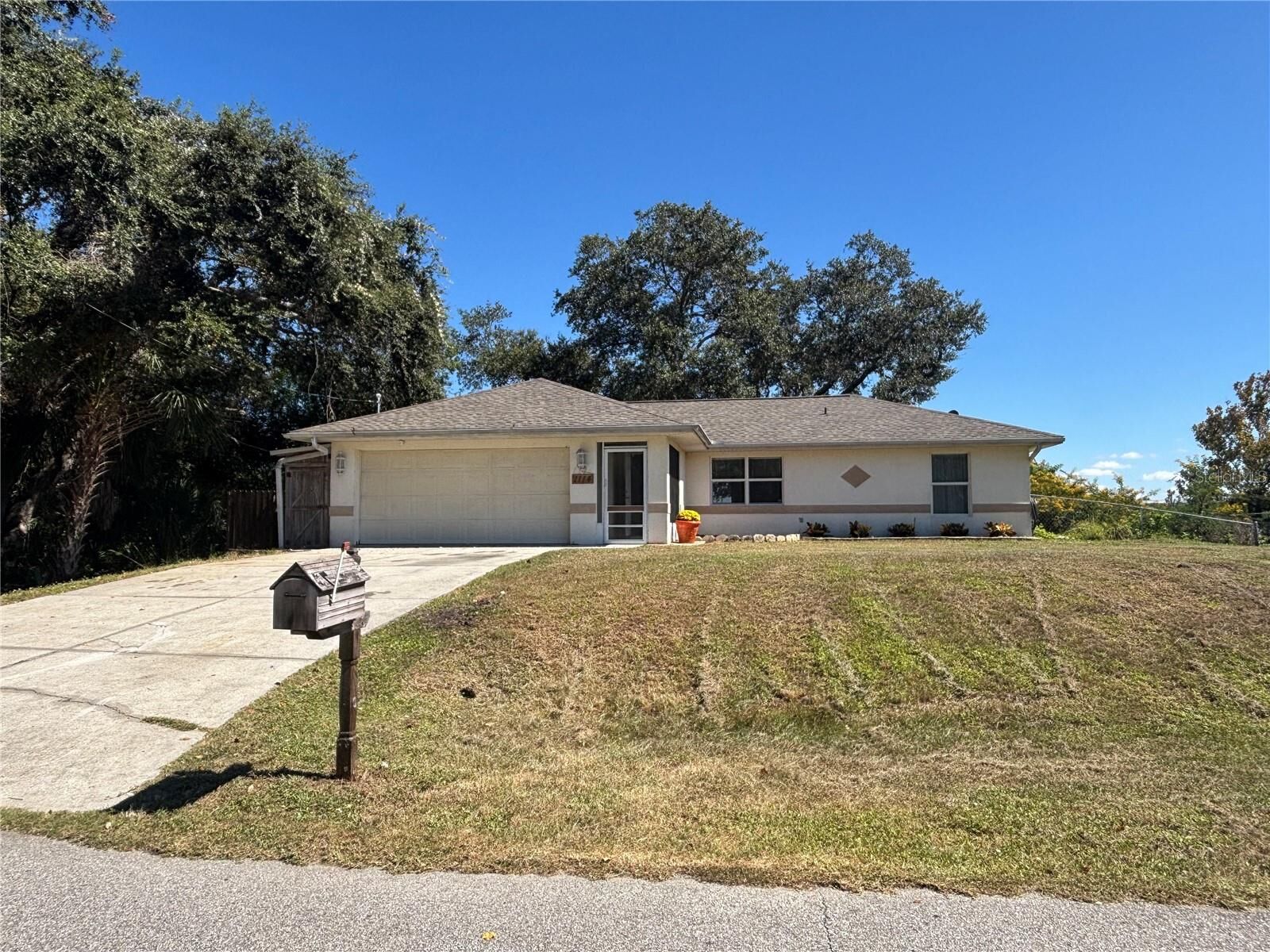 Property Photo:  1114 S Narramore Street  FL 34287 
