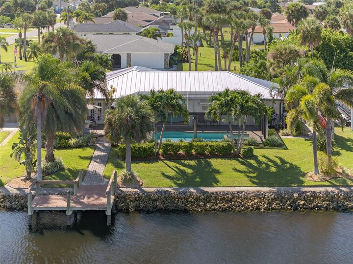 Property Photo:  18166 Bracken Circle  FL 33948 