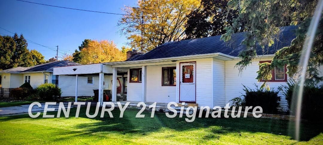 Property Photo:  612 Sunnyside Drive  MI 48616 