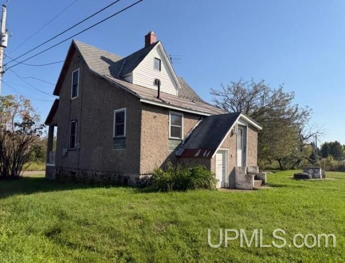 50739 Fifth Street  Hancock MI 49930 photo