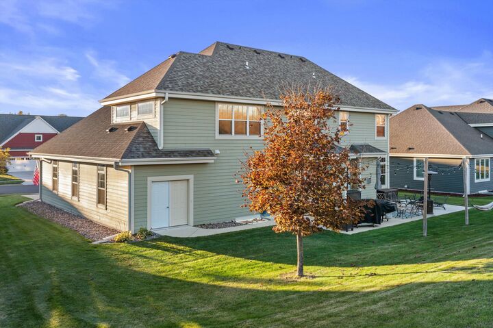 Property Photo:  2064 Yuma Ct  WI 53024 