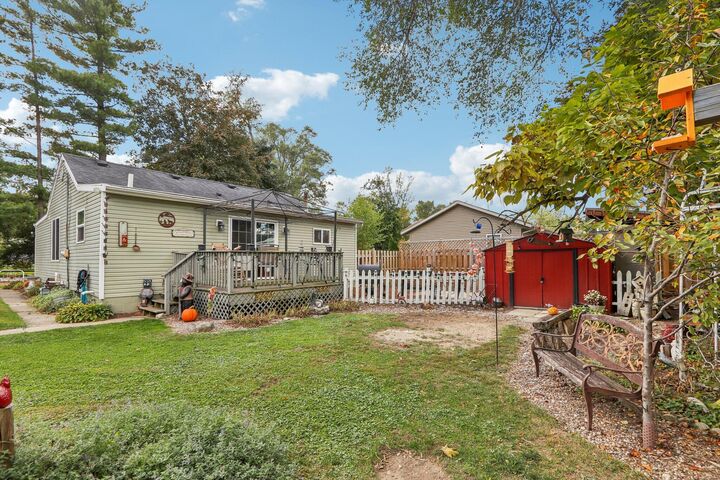 Property Photo:  32808 S Lakeshore Dr  WI 53105