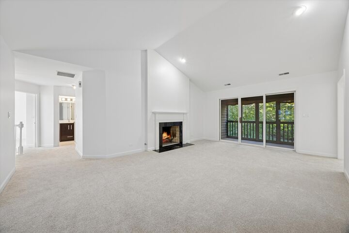 Property Photo:  179 Foxborough Place  IL 60527