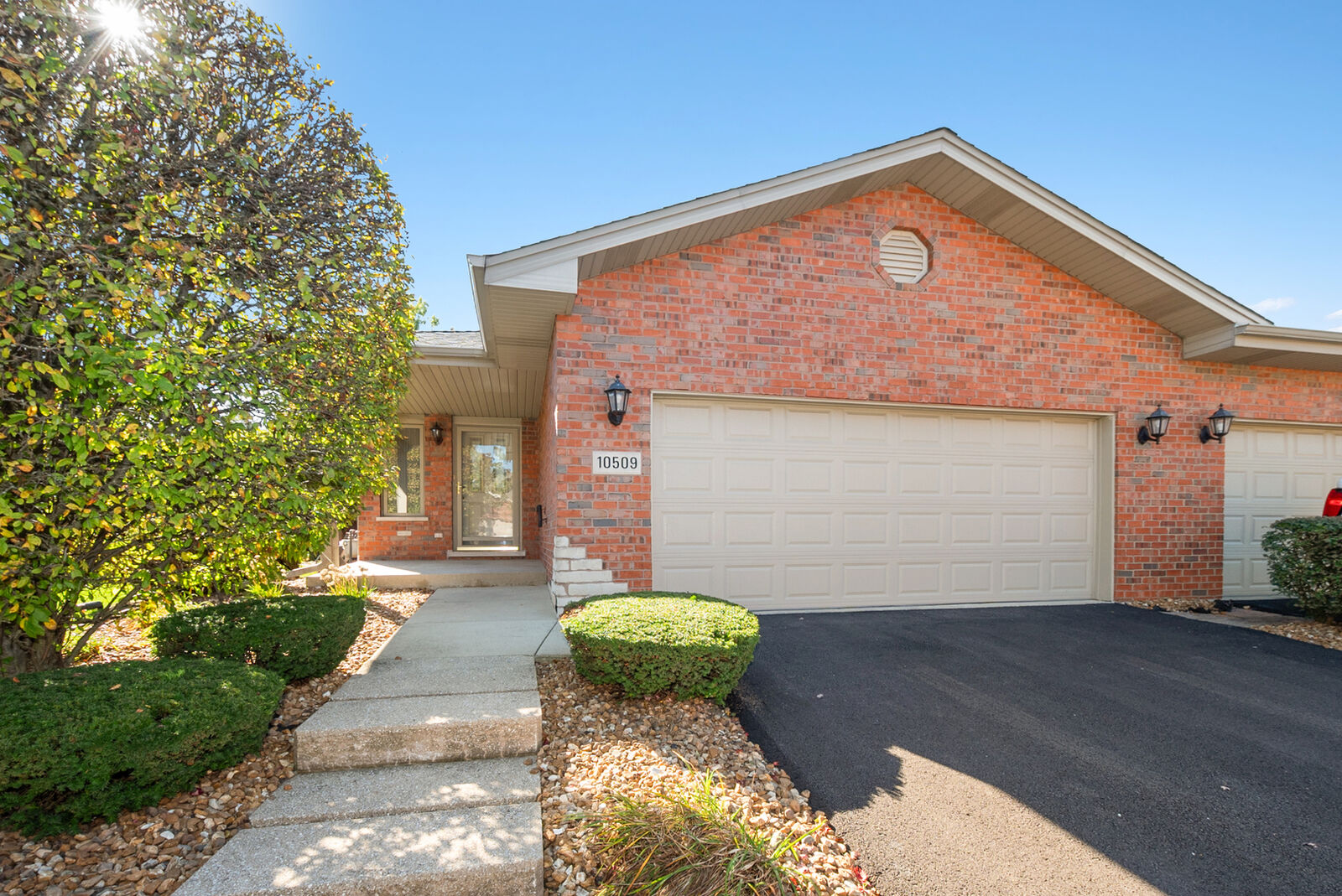 Property Photo:  10509 San Luis Lane  IL 60467
