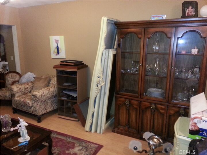 Property Photo:  3030 Valle Vista 13  CA 90065