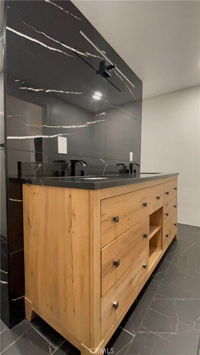 Property Photo:  1410 Pleasantview Dr  CA 92374