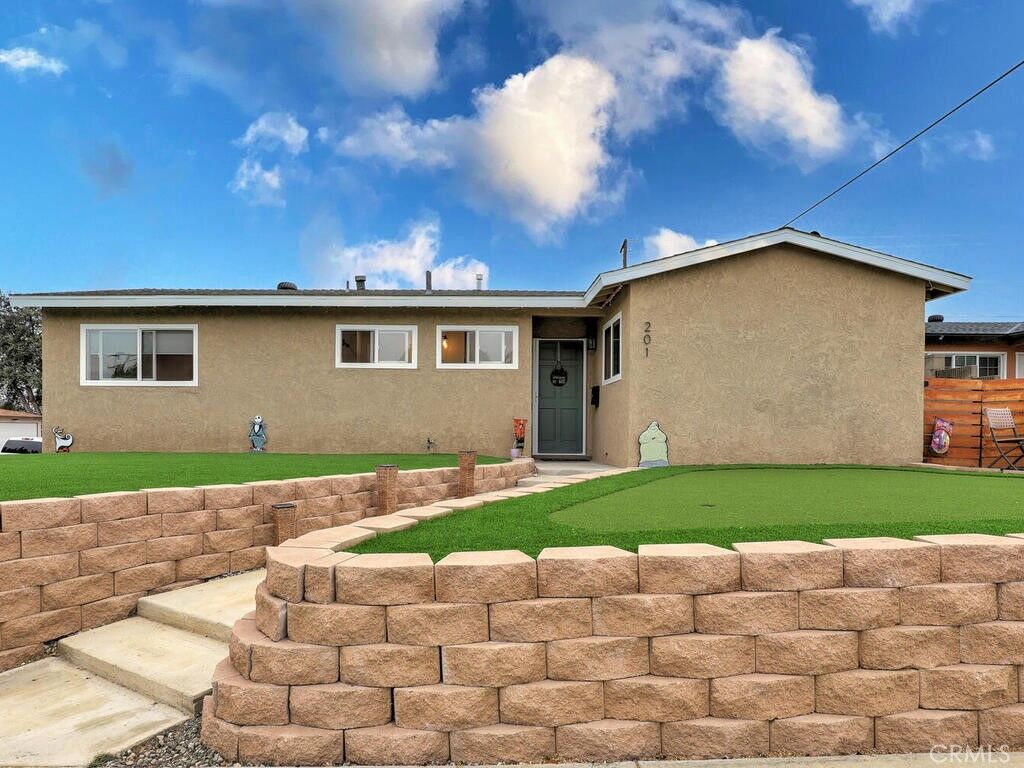 Property Photo:  201 Penmar Avenue  CA 90631 