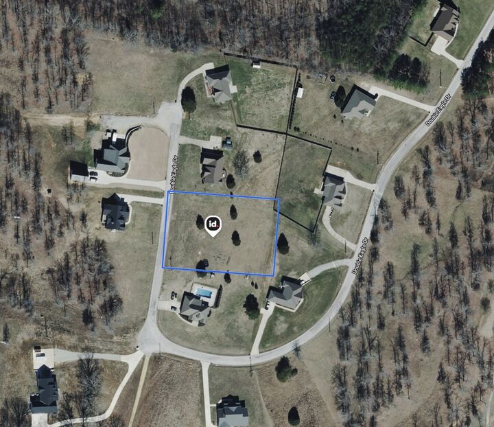 Property Photo:  594 Double Eagle Dr  TN 38483