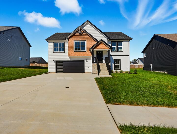 Property Photo:  168 Leitrim Dr  TN 37042