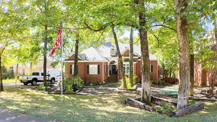 Property Photo:  2105 Greenslope Trail NE  AL 35811 