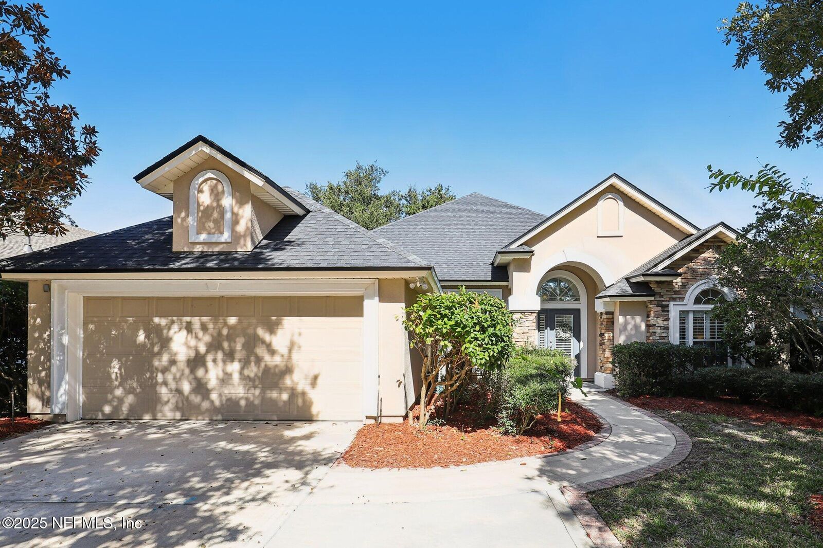 Property Photo:  333 Stokes Creek Drive  FL 32095 